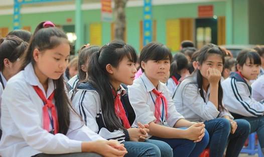 Thủ tướng yêu cầu phân luồng học sinh sau trung học cơ sở; xây dựng xã hội học tập. Ảnh minh hoạ: T.Vương