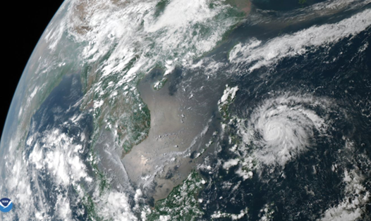 Bão Vongfong ở phía đông-đông nam Philippines vào ngày 13.5. Ảnh: NOAA.