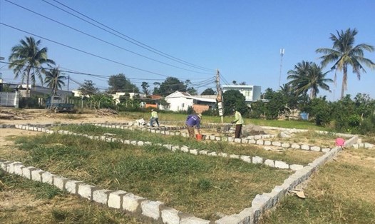 Hoạt động phân lô, xin cấp giấy chứng nhận quyền sử dụng đất khá phổ biến ở TP.Nha Trang, Khánh Hòa. Ảnh: Nhiệt Băng