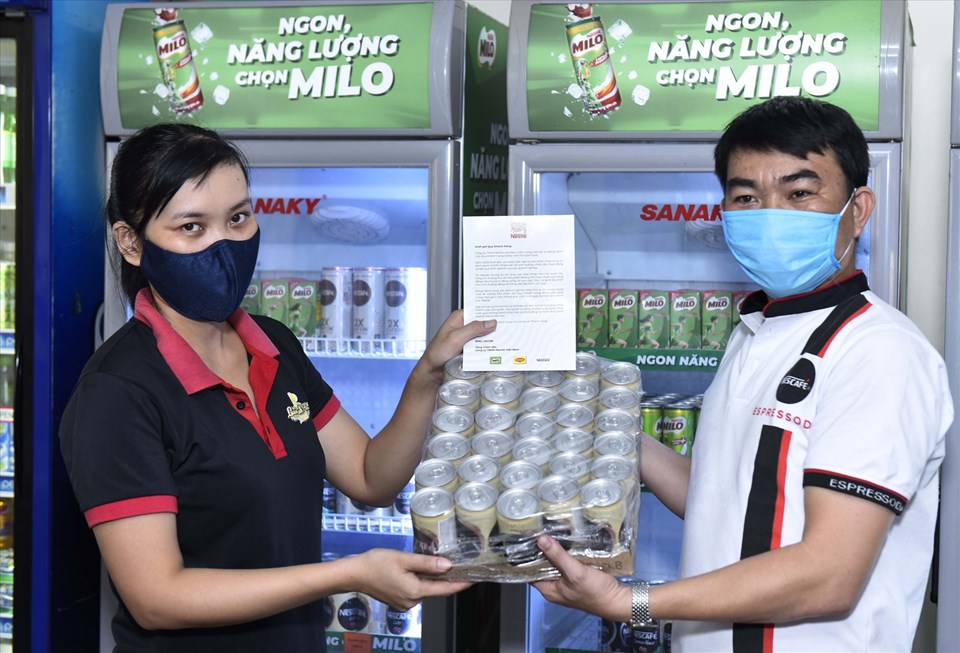 Nestle hỗ trợ đối tác kinh doanh. Nestle hỗ trợ đối tác kinh doanh.