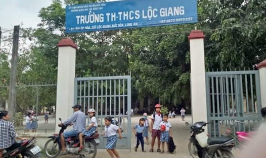 Trường TH-THCS Lộc Giang, nơi xảy ra vụ bố học sinh đánh cô giáo chủ nhiệm. Ảnh: CTV
