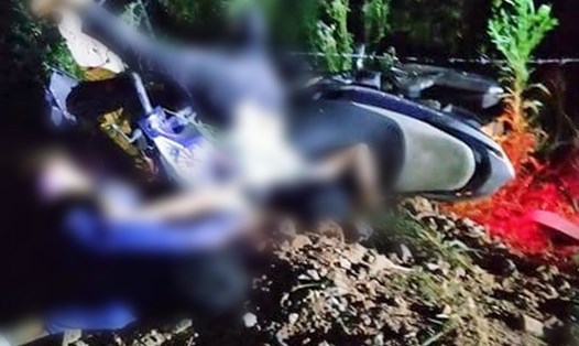 2 nạn nhân tử vong bên xe máy tối 24.5 ở xã Thịnh Lộc. Ảnh: DĐ