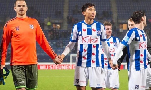 Văn Hậu cùng đồng đội đoàn kết giúp SC Heerenveen vượt qua giai đoạn khó khăn. Ảnh: SC Heerenveen.