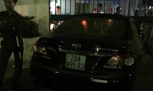 Chiếc xe ô tô do Trưởng ban Nội chính tỉnh Thái Bình Nguyễn Văn Điều gây tai nạn tối ngày 8.5. Ảnh người dân cung cấp