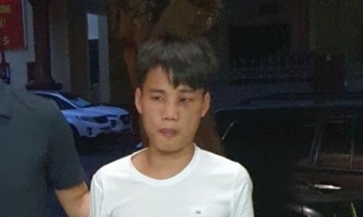 Đối tượng Bùi Văn Tuấn bị bắt giữ, di lý về Hải Phòng sáng 27.5. Ảnh: Công an TP Hải Phòng