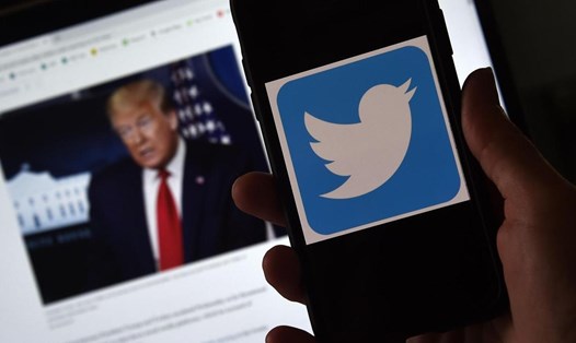 Tổng thống Donald Trump xung đột với Twitter. Ảnh: AFP