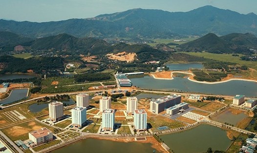 Đô thị vệ tinh Hoà Lạc được xem là đô thị phát triển nhất trong 5 đô thị vệ tinh xung quanh nội đô Hà Nội, tuy nhiên tỉ lệ xây dựng mới chỉ chiếm trên 20%. Ảnh: GIANG HUY
