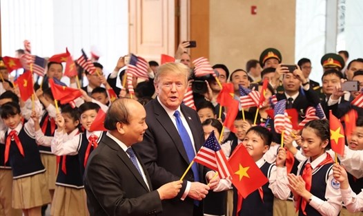 Thủ tướng Nguyễn Xuân Phúc và Tổng thống Donald Trump. Ảnh: Hải Nguyễn.