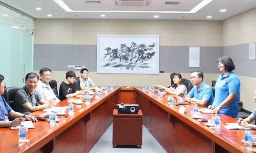 Công đoàn Khu kinh tế Hải Phòng làm việc với Hiệp hội doanh nghiệp Hàn Quốc về giải pháp ổn định sản xuất, việc làm NLĐ sau dịch COVID-19. Ảnh MD