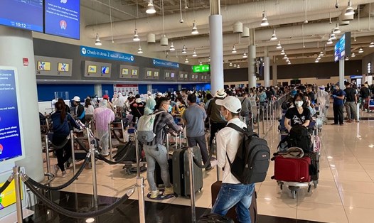 Việt Nam tổ chức đưa công dân ở nước ngoài về nước (ảnh chụp tại Sân bay Dubai). Ảnh: Bộ Y tế cung cấp