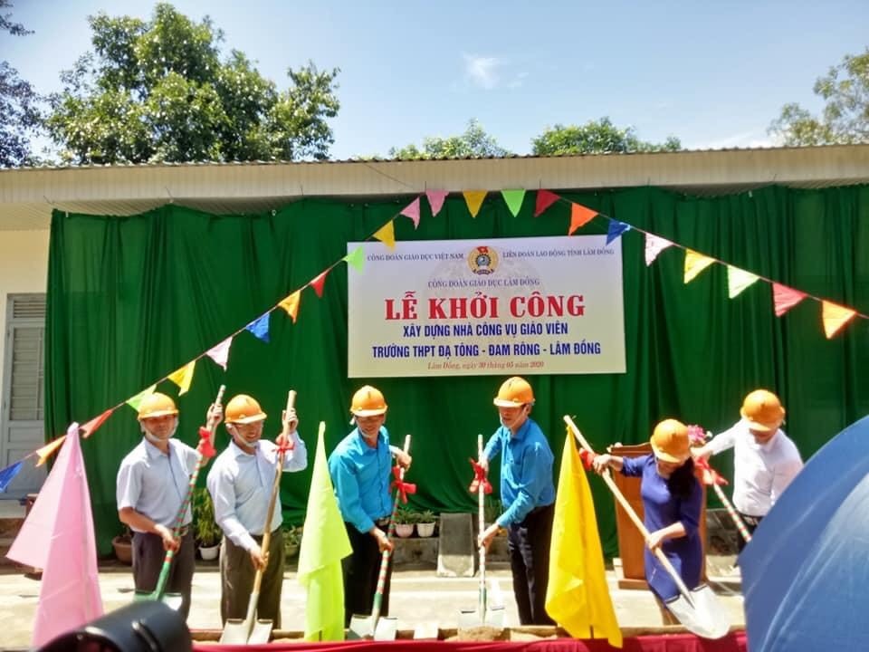 Công đoàn Giáo dục Việt Nam khởi công xây dựng nhà công vụ giáo viên. Ảnh Hoàng Anh