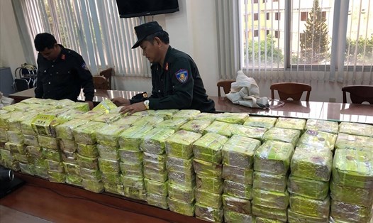 Lực lượng chức năng triệt phá đường dây ma túy "khủng" tại TP.Hồ Chí Minh. Ảnh cơ quan công an.