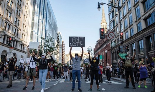 Người biểu tình ở Washington, D.C, Mỹ sau cái chết của George Floyd. Ảnh: AFP