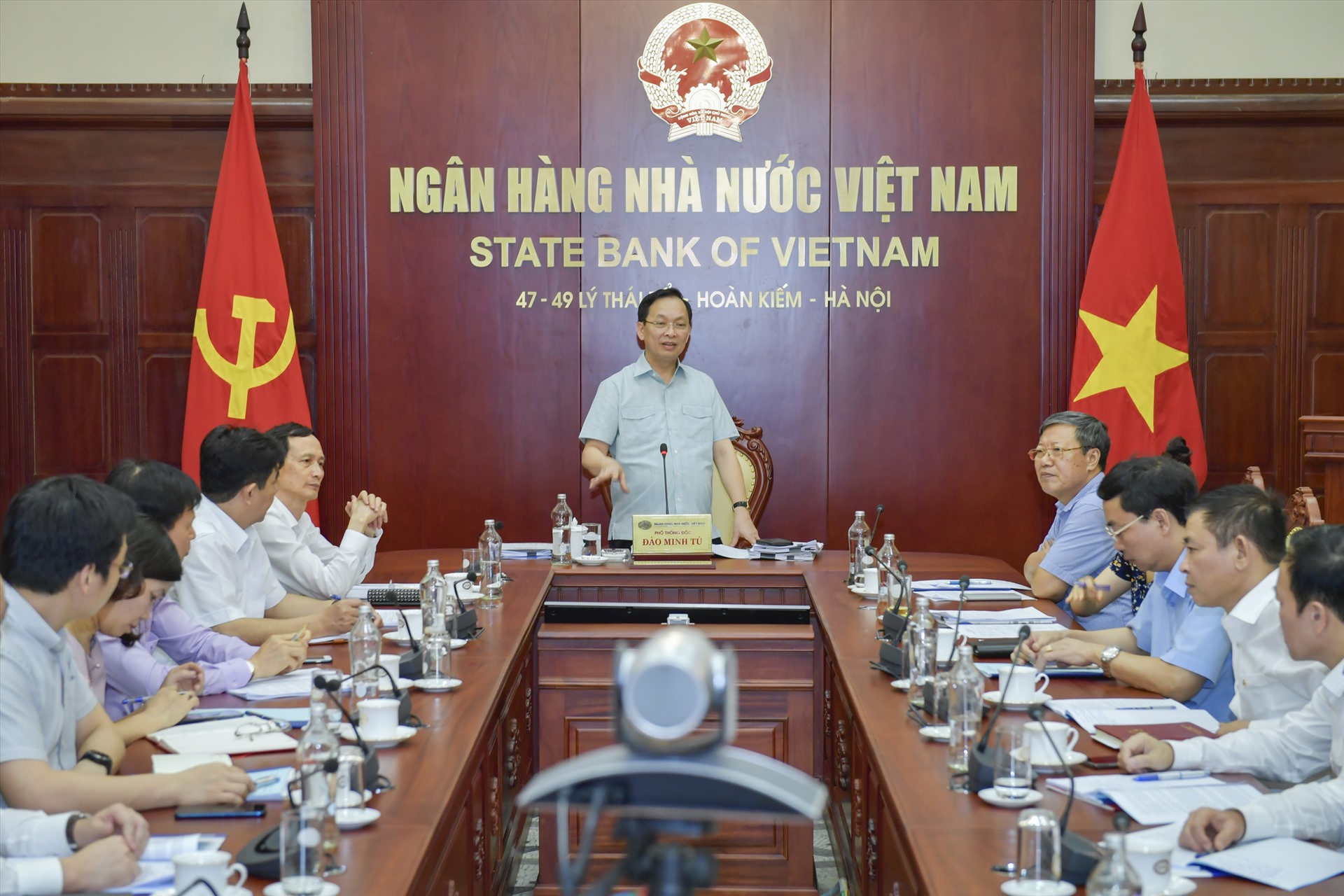 Đồng chí Đào Minh Tú - Phó Thống đốc Thường trực Ngân hàng Nhà nước Việt Nam, Chủ tịch Công đoàn Ngân hàng Việt Nam, Trưởng Ban Chỉ đạo chủ trì hội nghị. Ảnh: Kiều Đức Khanh.