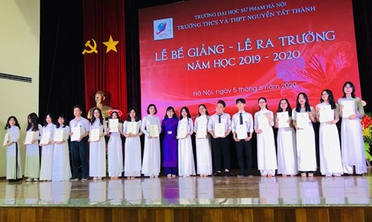 Lễ bế giảng năm học của Trường THCS&THPT Nguyễn Tất Thành (Hà Nội). Ảnh: N.H