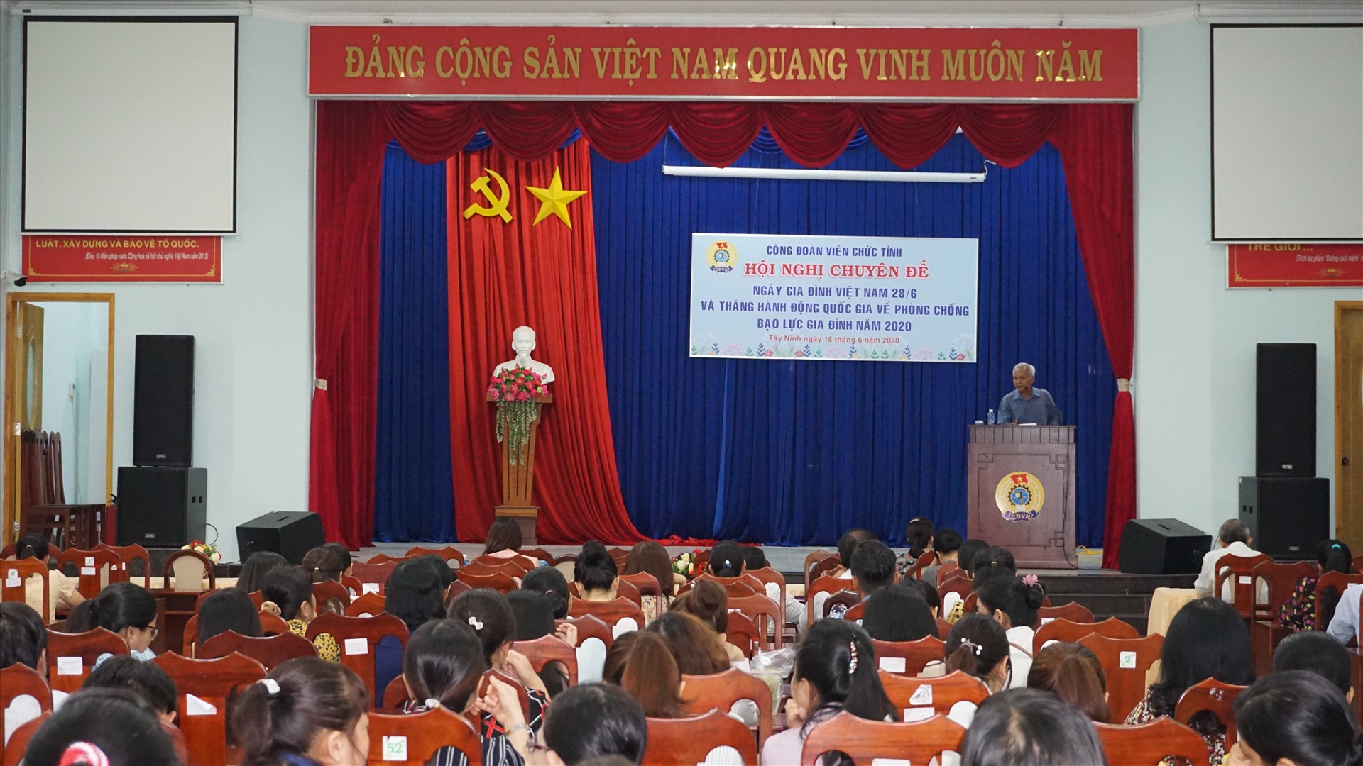 Các đại biểu tham dự hội nghị. Ảnh: LĐLĐ Tây Ninh