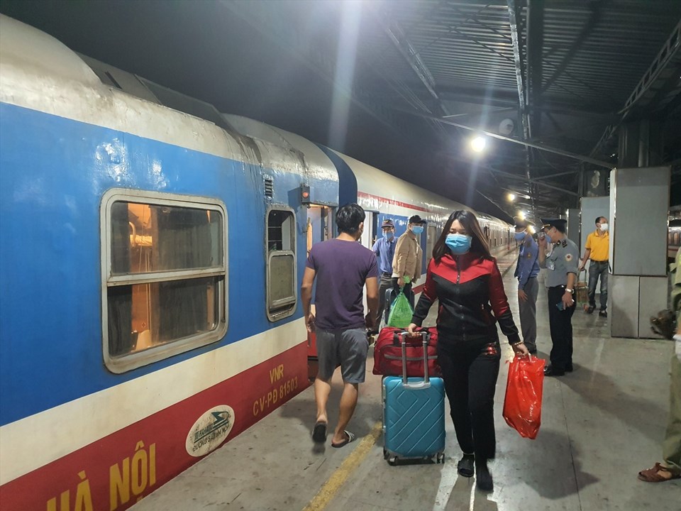 Công ty Đường sắt Sài Gòn giảm 50% cho hơn 4.600 vé cho khách đi tàu từ 22.6 - 8.7. Ảnh: Anh Tú