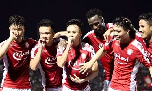 Công Phượng và Huy Toàn cùng lập công trong chiến thắng của đội nhà. Ảnh: TP.HCM FC