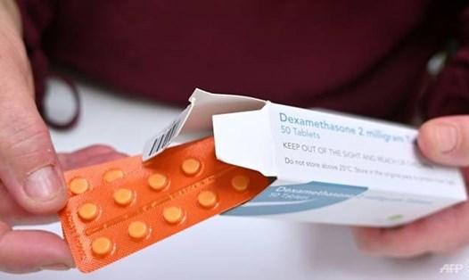 Thuốc dexamethasone là loại thuốc rẻ tiền, chứng minh được tác dụng hiệu quả trong giảm tử vong cho bệnh nhân COVID-19. Ảnh: AFP