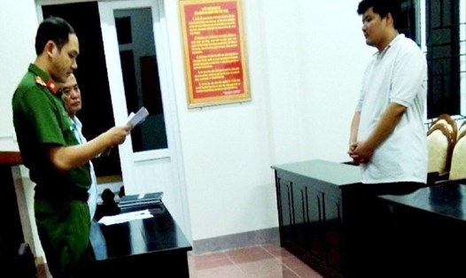 Cơ quan CSĐT Công an tỉnh Hà Tĩnh khởi tố bị can, bắt tạm giam đối tượng Nguyễn Mạnh Huấn. Ảnh: CA HT