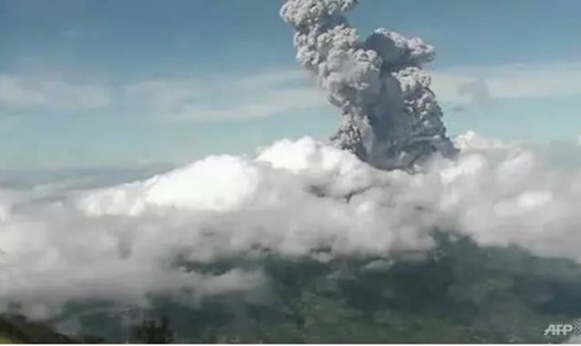 Núi Merapi ở Indonesia là một trong những núi lửa hoạt động mạnh nhất thế giới. Ảnh: AFP