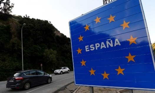 Đường biên giới giữa Tây Ban Nha và Pháp được mở lại từ ngày 21.6. Ảnh: AFP