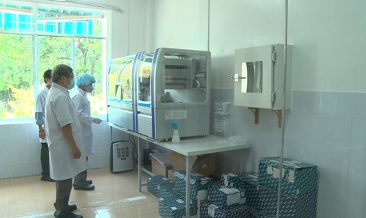 Hệ thống xét nghiệm Real-time PCR tự động đặt ở Quảng Nam. Ảnh: Thanh Chung