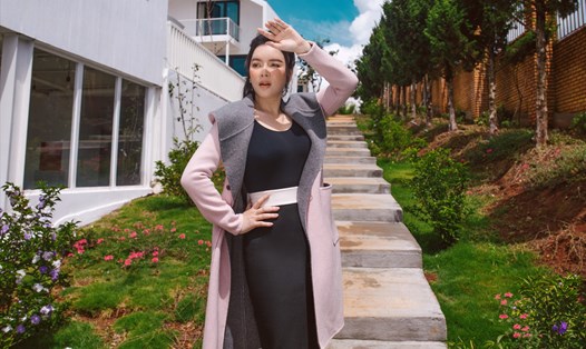 Lý Nhã Kỳ tại khu resort triệu đô do mình đầu tư. Ảnh: Linh Phạm.