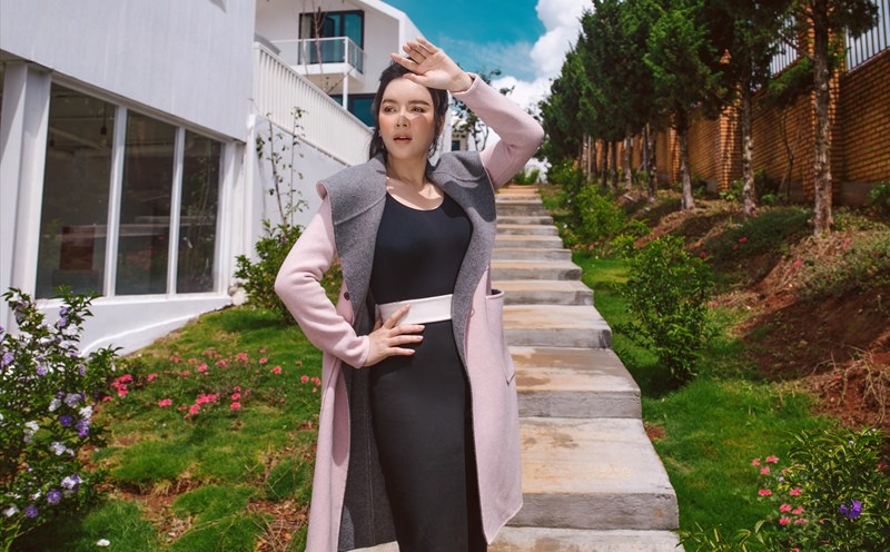 Lý Nhã Kỳ tại khu resort triệu đô do mình đầu tư. Ảnh: Linh Phạm.