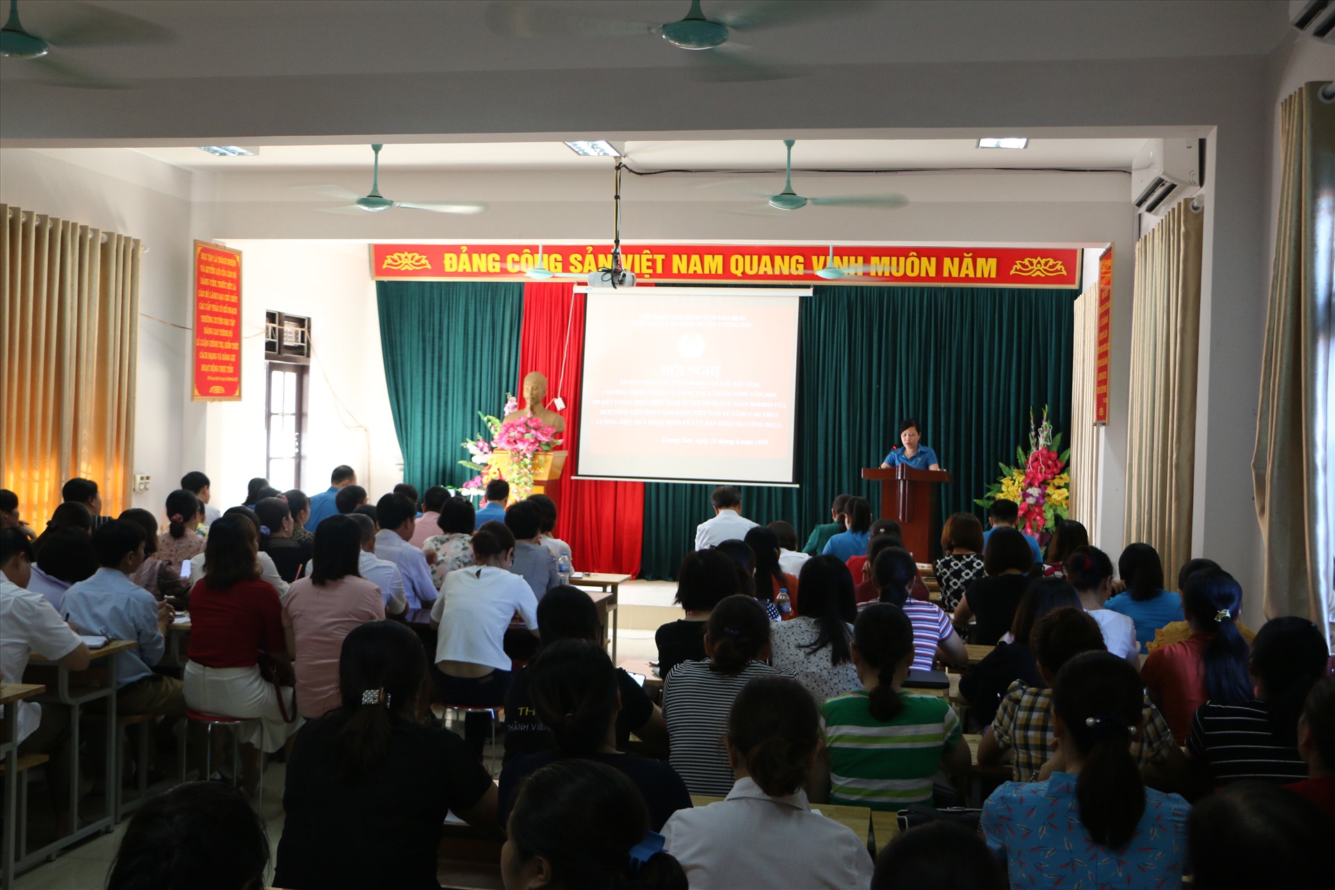 Toàn cảnh hội nghị. Ảnh: Mạnh Cường.