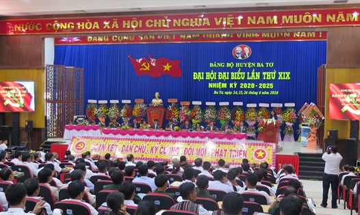 Quang cảnh buổi đại hội ở huyện Ba Tơ. Ảnh: Ba Thông