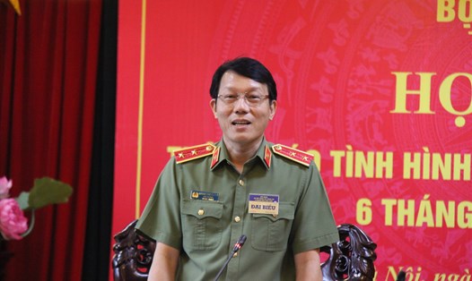 Thứ trưởng Bộ Công an - Trung tướng Lương Tam Quang tại buổi họp chiều 25.6. Ảnh: V.D.
