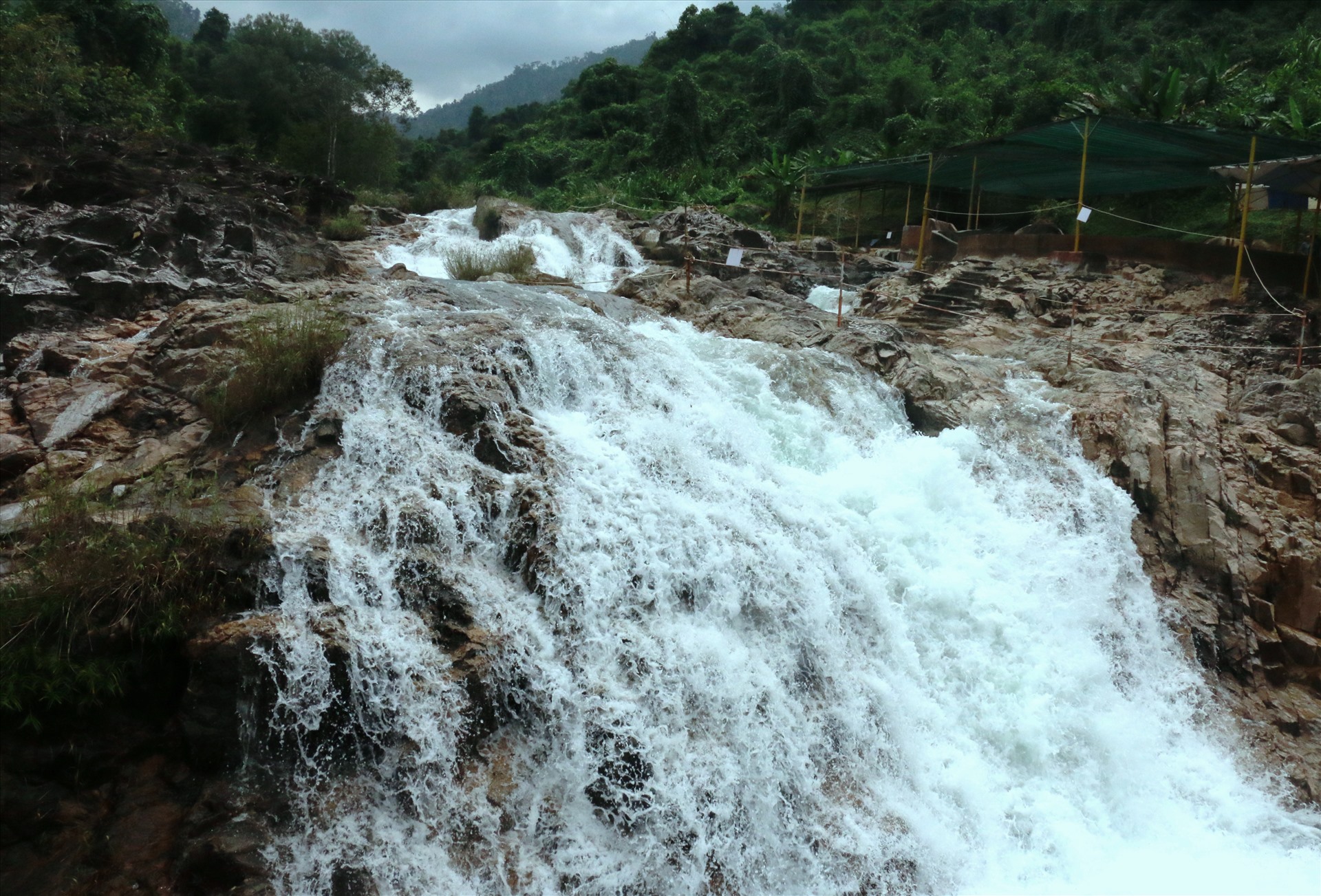 Một điểm trên thác chính Yang Bay. Ảnh: Hải Anh