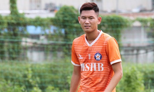 Phan Văn Long từng cùng Công Phượng thi đấu trong màu áo U19 Việt Nam. Ảnh: Thanh Vũ