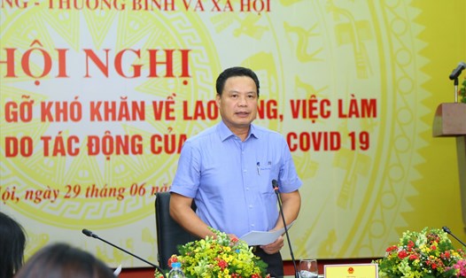 Thứ trưởng Bộ LĐTBXH Lê Văn Thanh phát biểu tại hội nghị. Ảnh: Anh Thư