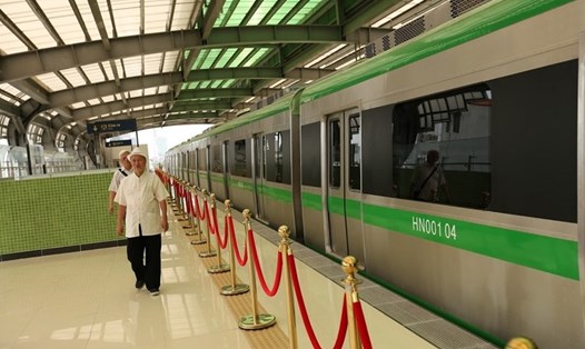 Tuyến đường sắt đô thị Cát Linh - Hà Đông vẫn chưa được đưa vào khai thác thương mại. Ảnh Nguyễn Hải.