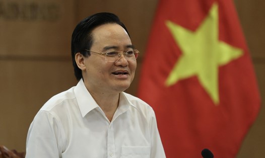Bộ trưởng Phùng Xuân Nhạ phát biểu chỉ đạo tại hội nghị. Ảnh: Quang Đại