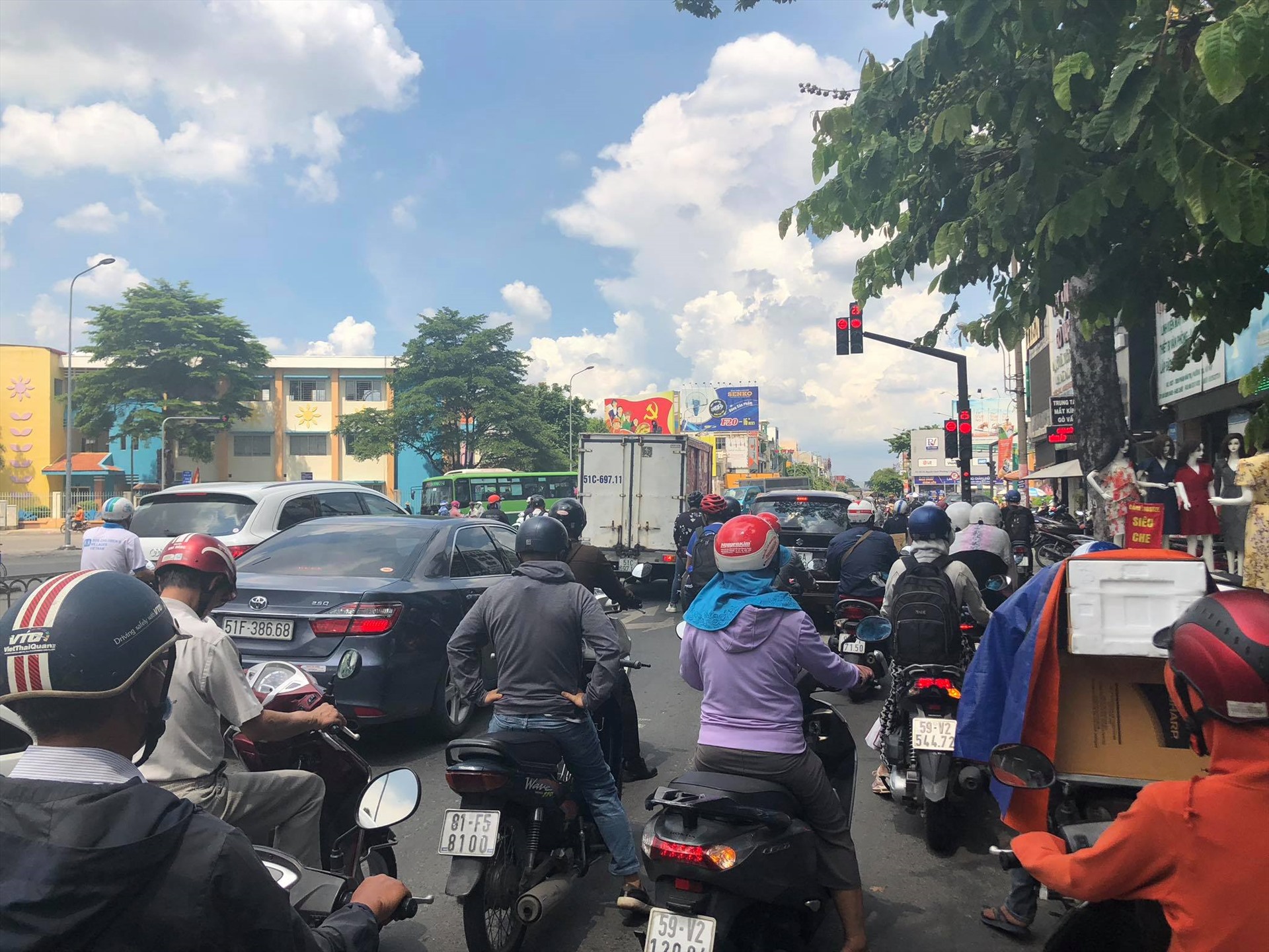 Kẹt xe ở Sài Gòn ngày càng nghiêm trọng  VnExpress