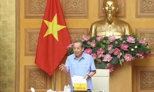 Phó Thủ tướng Thường trực Chính phủ Trương Hòa Bình phát biểu tại cuộc họp - Ảnh: VGP/Lê Sơn