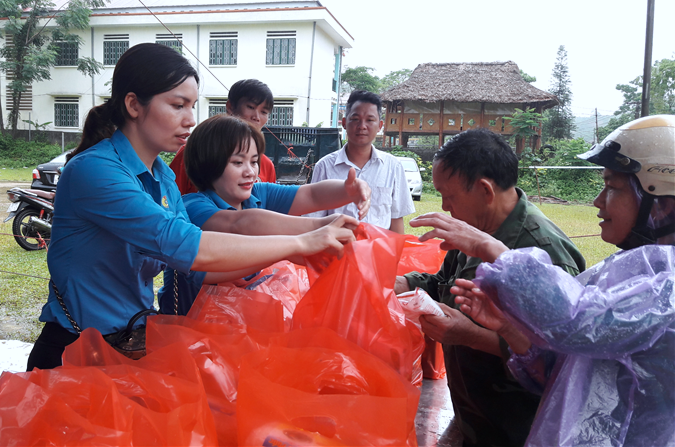 Lào Cai thiết thực các hoạt động chăm lo đời sống công nhân lao động.