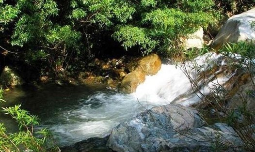 Hai chị em ruột tử vong do đuối nước khi cùng bố đi câu cá tại Lào Cai. Ảnh: Quốc Hồng