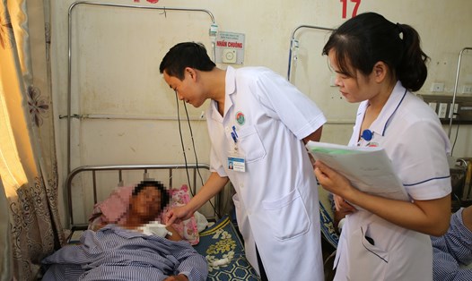 Bệnh nhân Nam bị tuốc nơ vít đâm xuyên phổi đã được phẫu thuật. Ảnh do bệnh viện cung cấp.
