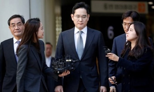 Ông Lee Jae-yong giữ chức phó chủ tịch Samsung nhưng được cho là người đứng đầu tập đoàn trên thực tế vì cha mình, ông Lee Kun-hee hiện không còn khỏe. Ảnh: Reuters.