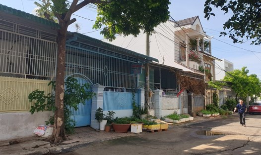 Mặc dù Bộ Quốc phòng giao đất xây chung cư nhà ở, nhưng Bội đội biên phòng Đắk Lắk lại tự ý giao đất xây nhà trái phép. Ảnh: Hữu Long