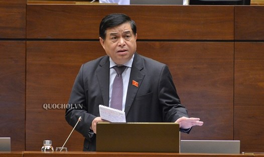 Bộ trưởng Bộ Kế hoạch và đầu tư Nguyễn Chí Dũng. Ảnh: Quốc hội