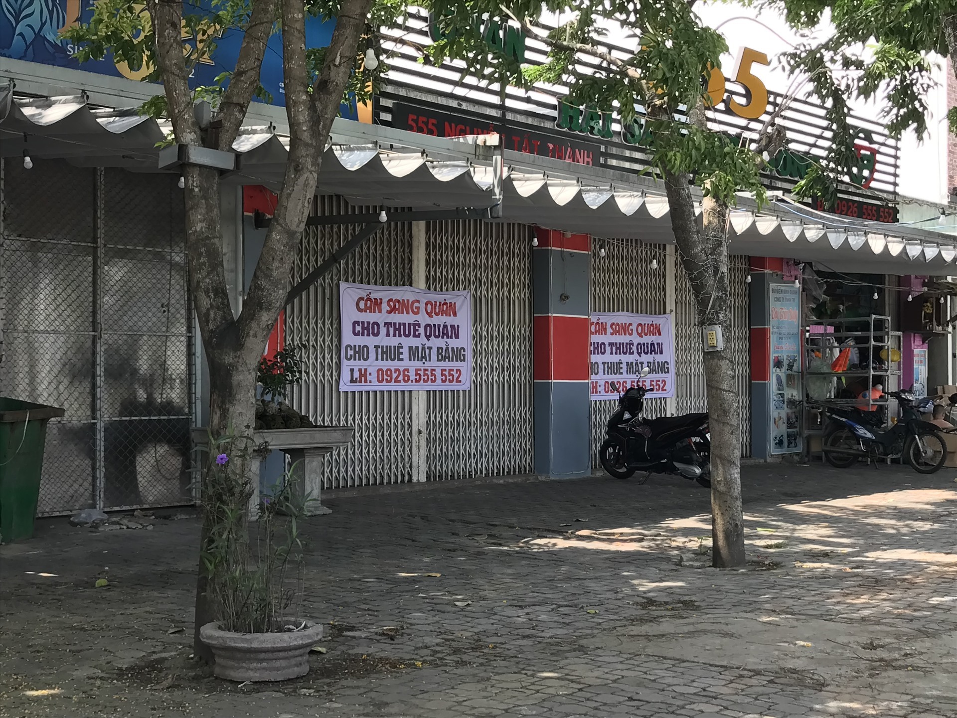 Ngành dịch vụ, du lịch Đà Nẵng tăng trưởng âm do ảnh hưởng dịch COVID-19. Ảnh: Tường Minh