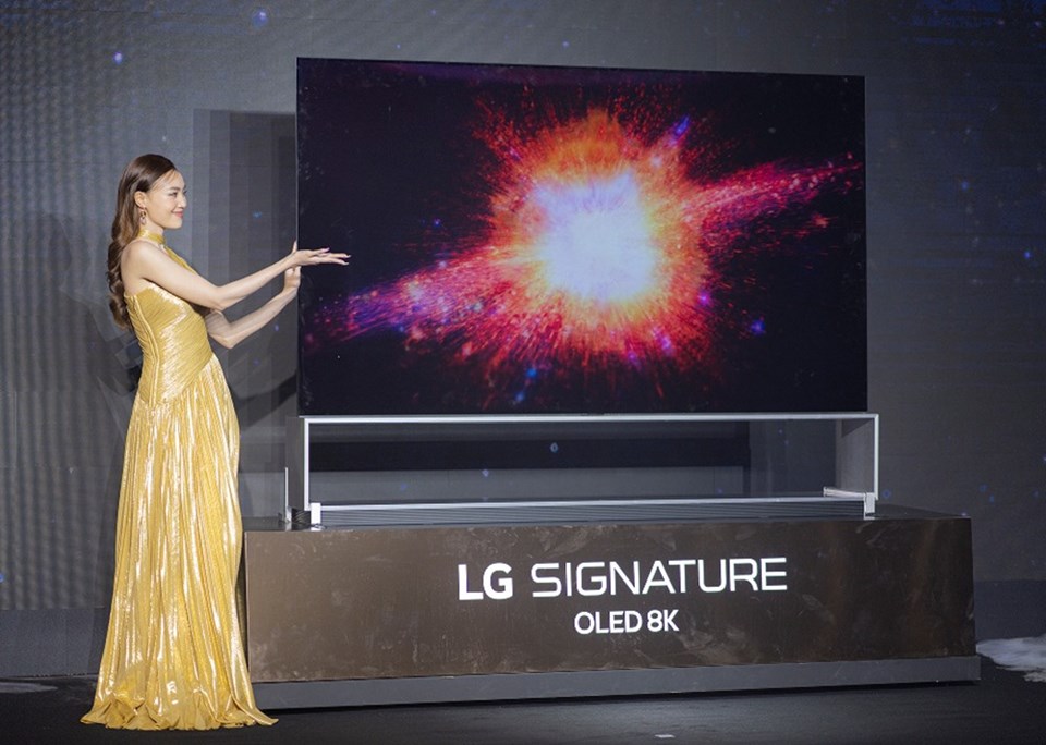 Diễn viên Ninh Dương Ngọc Lan là gương mặt đại diện của LG TV Signature OLED 8K. Ảnh: Thái Bình.