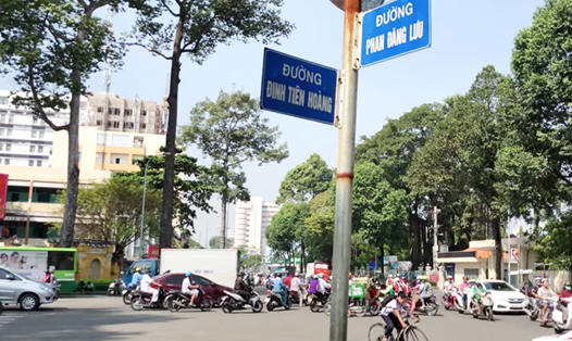 Một đoạn đường Đinh Tiên Hoàng (quận Bình Thạnh) sẽ được đặt lại tên Lê Văn Duyệt.  Ảnh: Nguyễn Hữu Huy