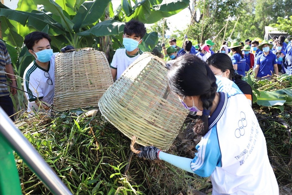 Giữ vệ sinh môi trường tốt là cách để phòng sốt xuất huyết. Ảnh minh hoạ: Thanh Giang Giữ vệ sinh môi trường tốt là cách để phòng sốt xuất huyết. Ảnh minh hoạ: Thanh Giang
