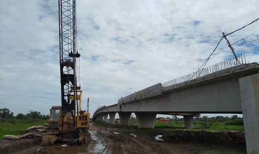 Điểm đầu dự án Cao tốc Trung Lương -Mỹ Thuận, nơi tiếp giáp với tuyến cao tốc TP.HCM - Trung Lương đang thành hình. Ảnh: K.Q